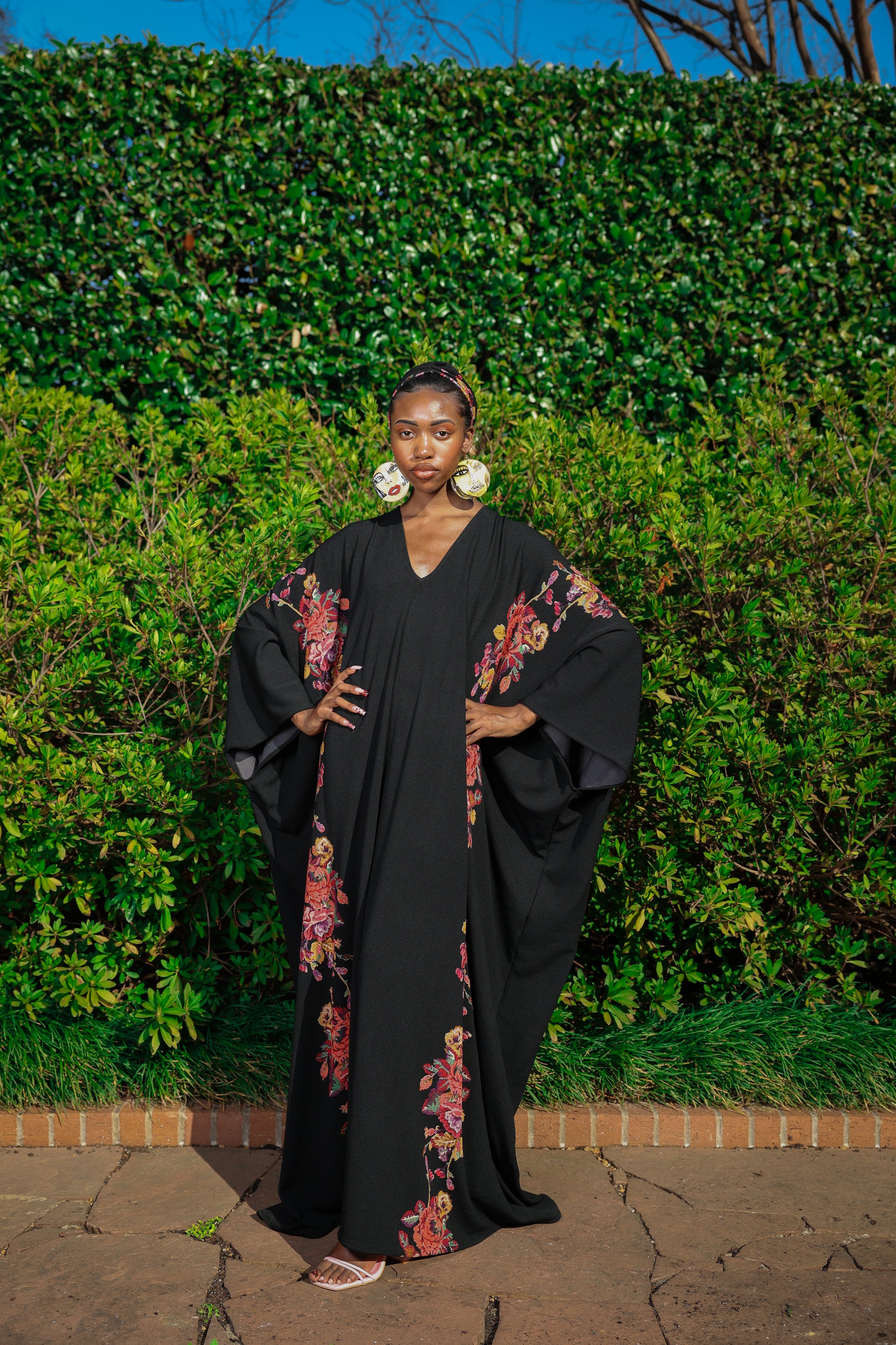 Kaftan with Floral Border
